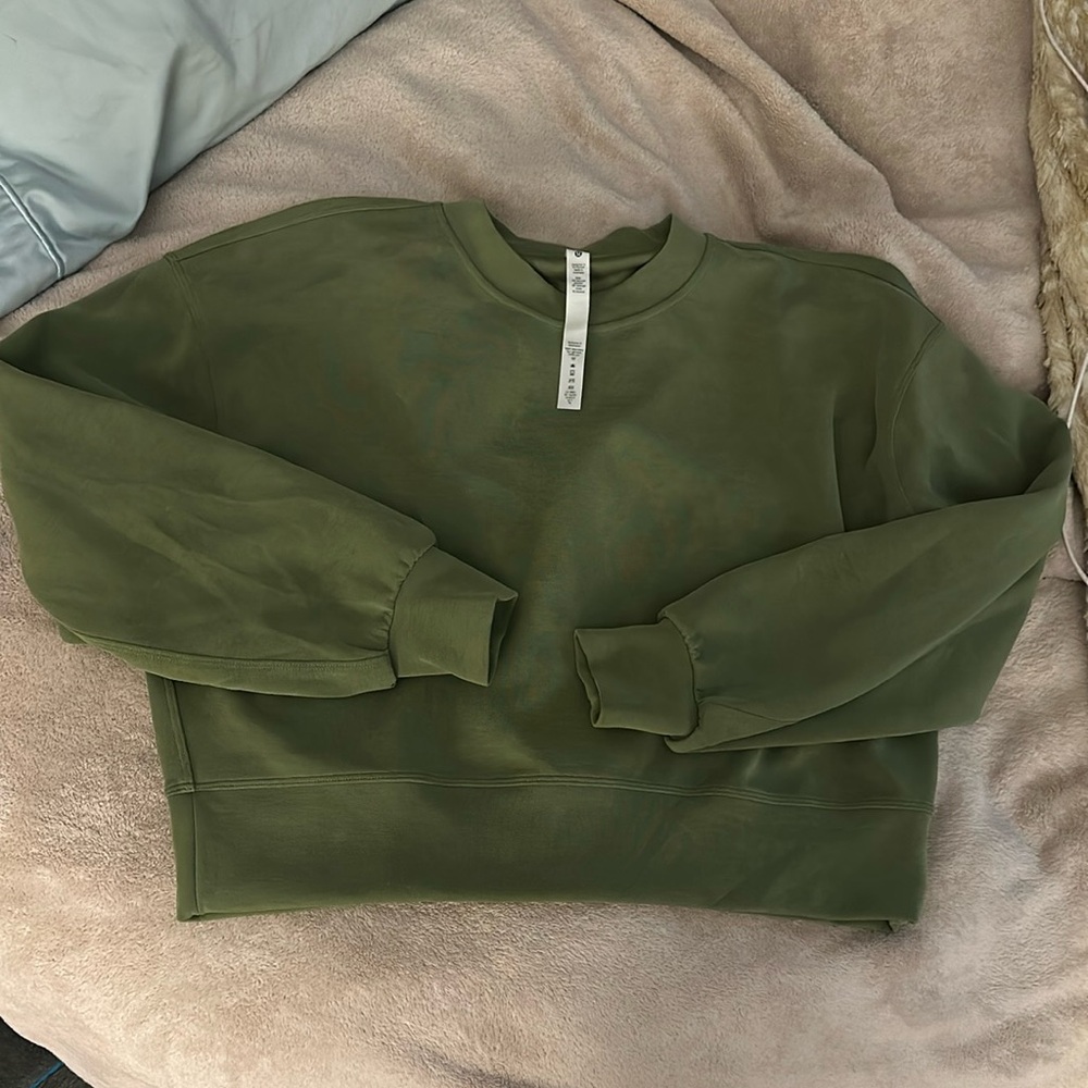 Lululemon softstreme sweater